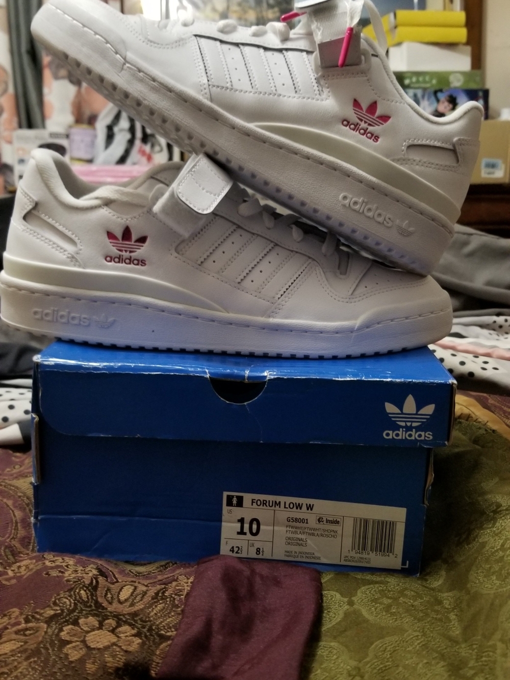 adidas White Low-Top Sneakers with Pink Logo Accents